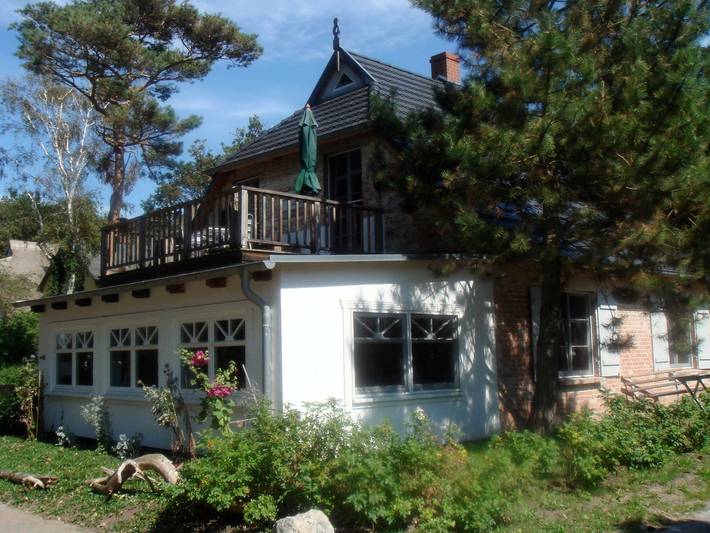Ferienwohnung für 2 Personen, mit Balkon und Terrasse in Ahrenshoop