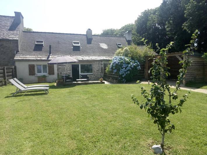 Location de vacances pour 2 personnes, avec jardin à Commana - 3
