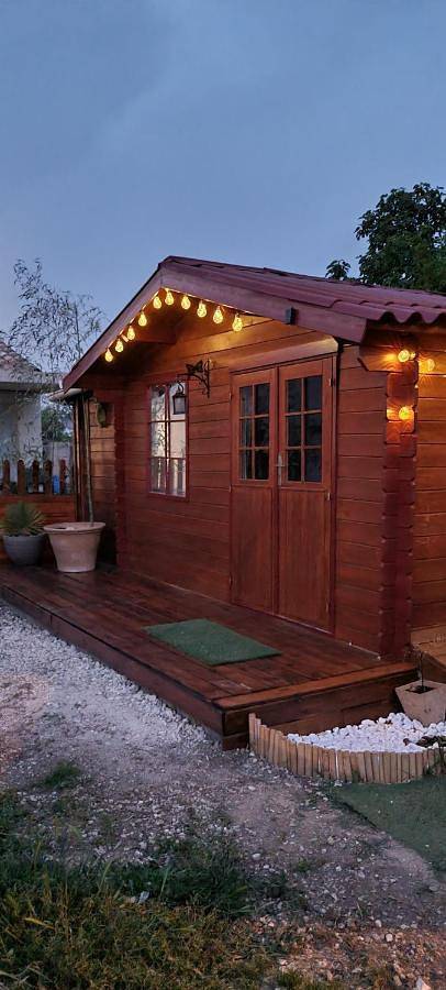 Gîte pour 2 personnes, avec piscine et jardin à Saint-Mamert-du-Gard