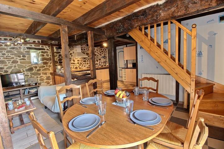 Gîte pour 6 personnes, avec Jardin à Lamballe