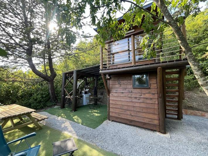 Tente pour 4 personnes, avec jacuzzi et jardin dans Auvergne-Rhône-Alpes - 2