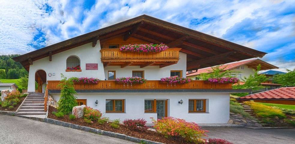 Pension für 4 Personen, mit Terrasse und Garten sowie Ausblick in Kaisergebirge