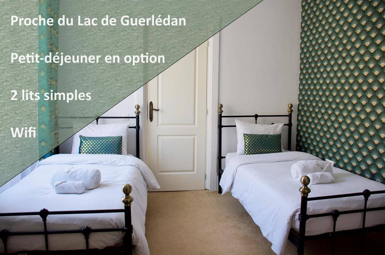 Double Room with Lake View in Caurel, Région de Guingamp