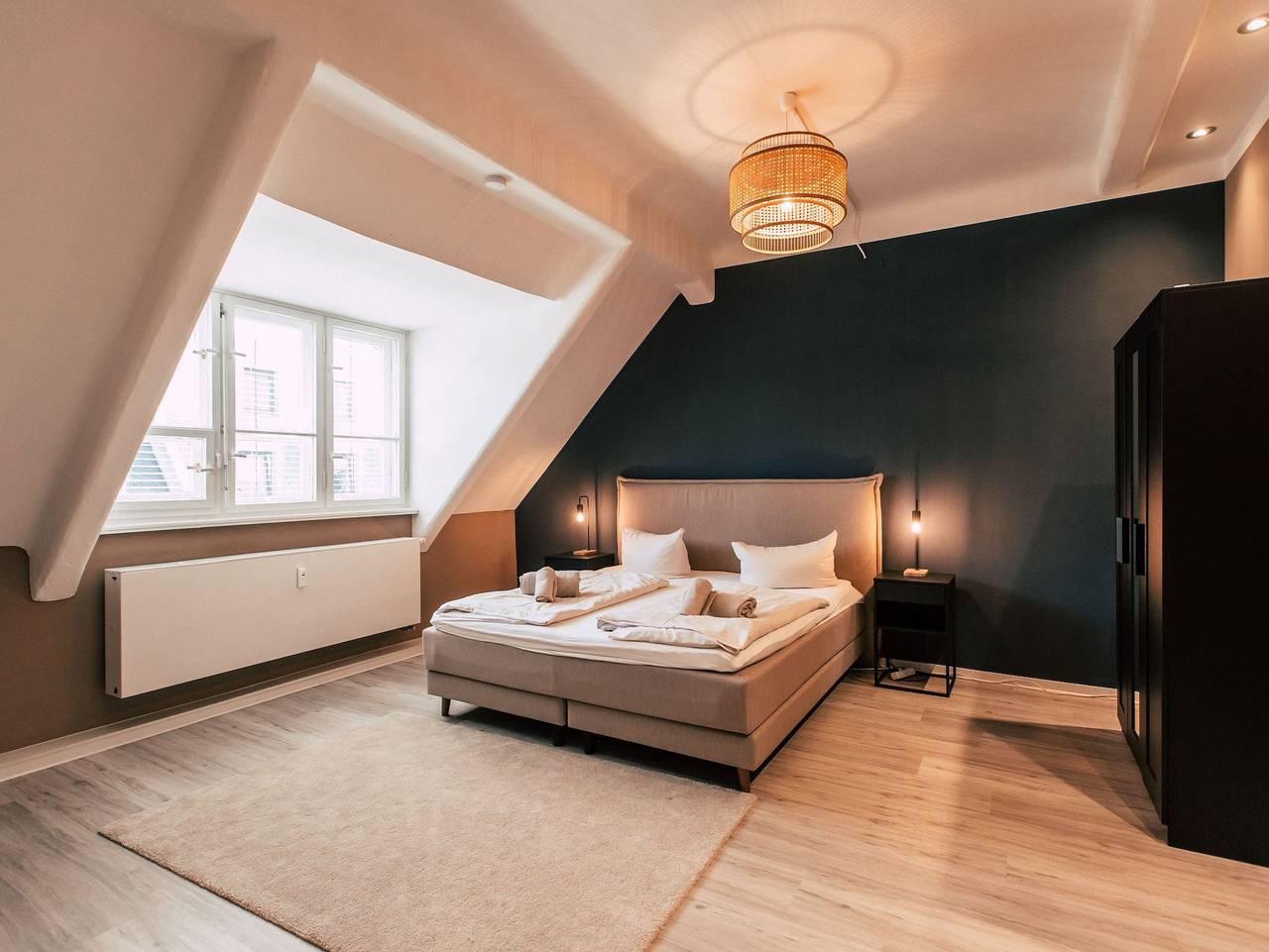 Ganze Ferienwohnung, Luga Homes - Nikolaikirche - *Relaxing* 2-Zimmer-Appartement mit Küche in Leipzig Mitte, Leipzig