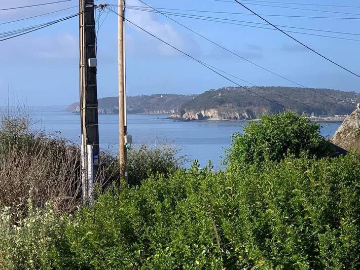 Location de vacances pour 2 personnes, avec terrasse ainsi que vue et jardin dans Plage de Postolonnec - 4