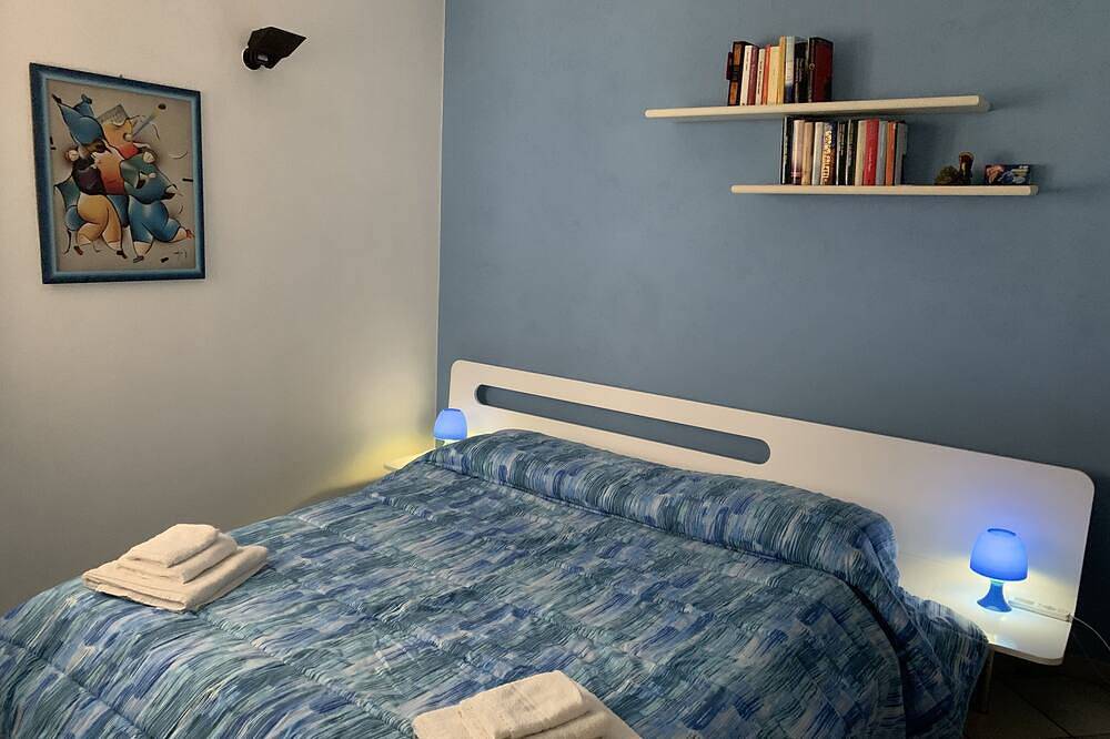 Villa frontemare con vista mozzafiato, accesso privato al mare,piscina , Wi Fi in Plemmirio, Sicilia