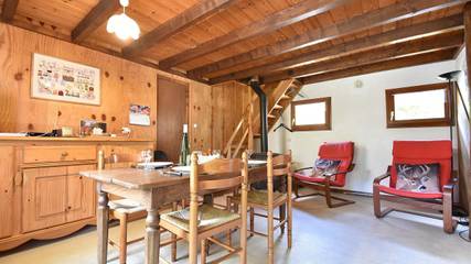 Gîte pour 5 personnes, avec terrasse et jardin à Saint-Quirin
