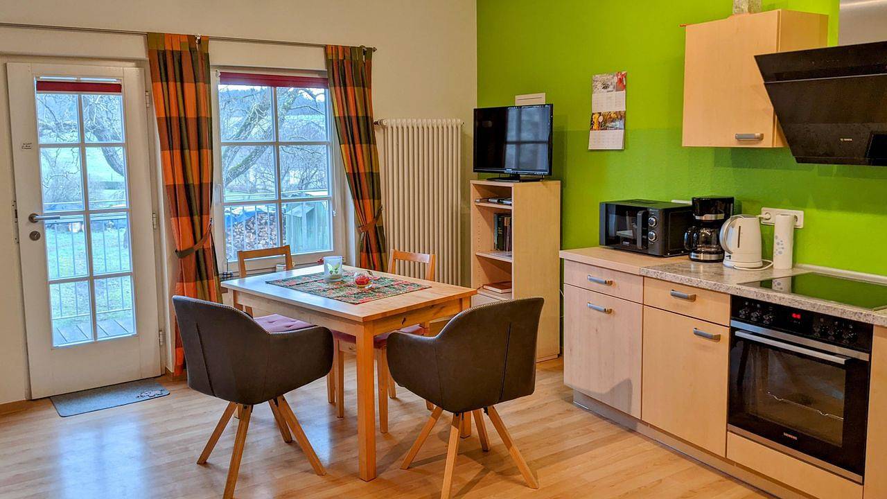 Ganze Ferienwohnung, Ferienwohnung für 2 Personen (40 m²) in Eisenach (Rheinland-Pfalz) in Eisenach (Rheinland-Pfalz), Eifelkreis Bitburg-Prüm