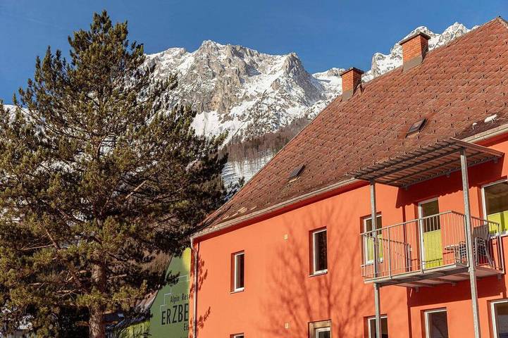 Ferienwohnung für 4 Personen, mit Garten und Sauna sowie Balkon in Eisenerz