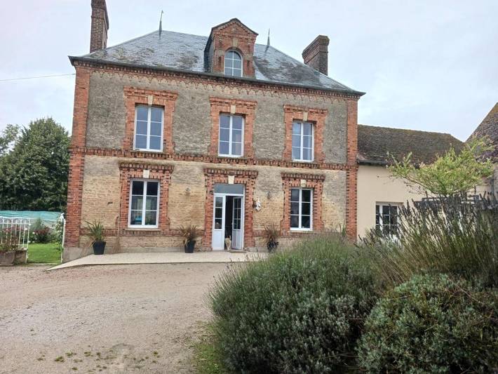 Cottage pour 2 personnes, avec terrasse à Marcei