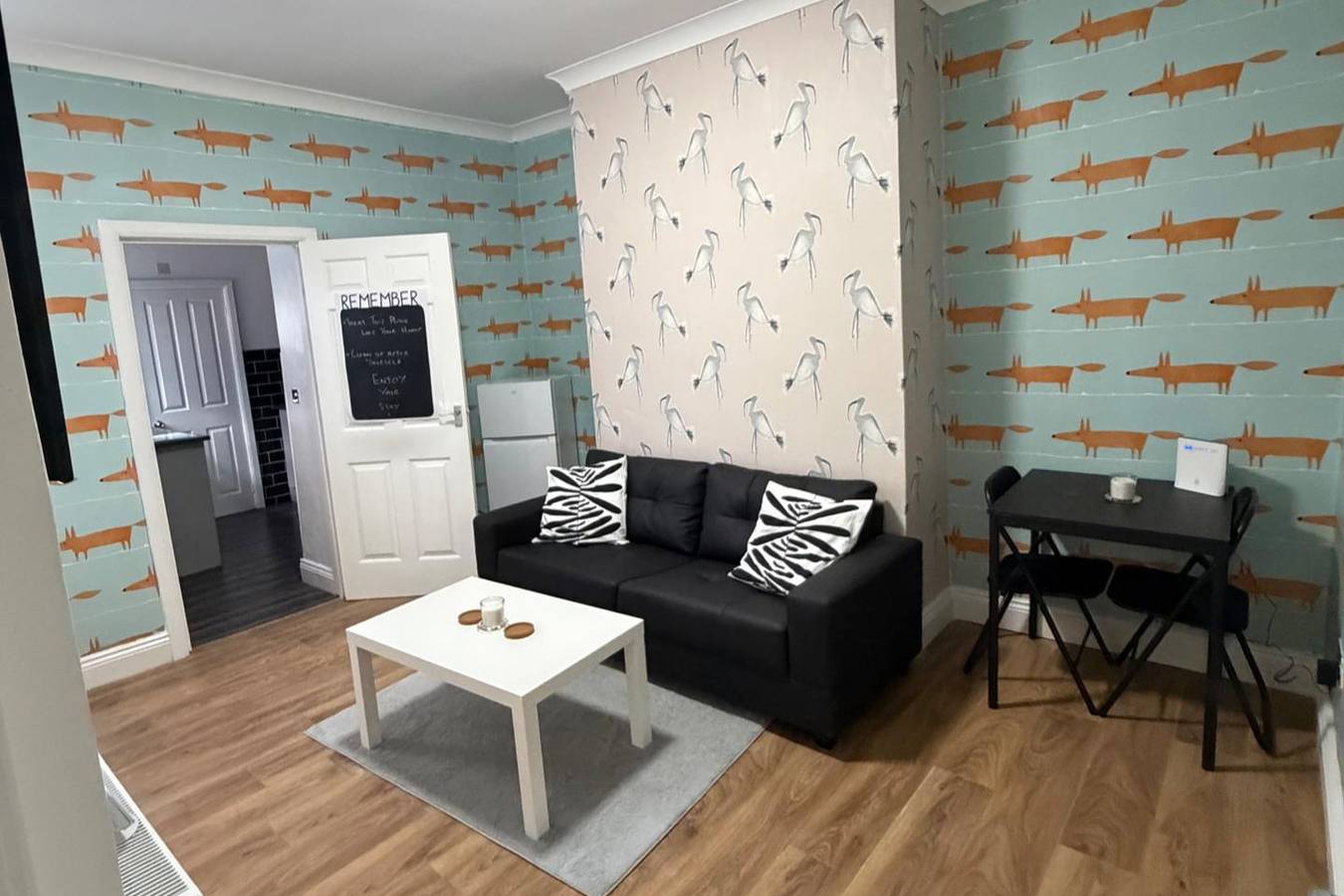 Entire holiday apartment, 2 Bed Flat - Sleeps 3 - Parking - Wifi in South Shields, South Tyneside