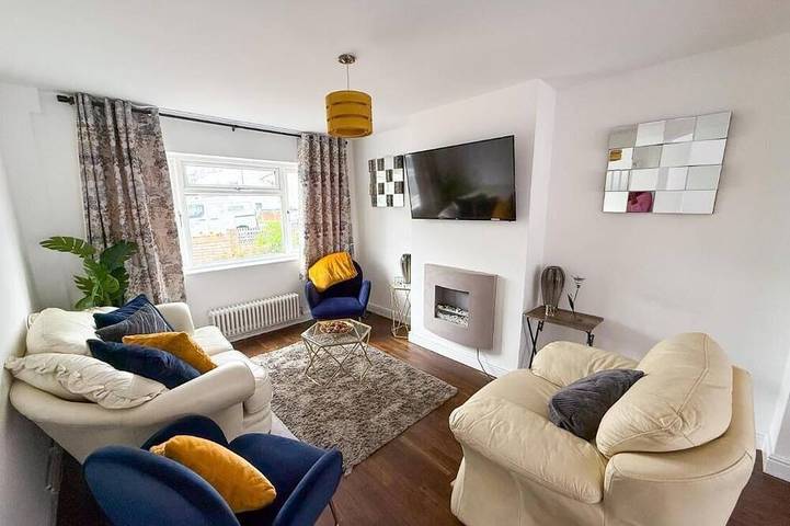 Apartment for 7 people, with garden and terrace in Bromley