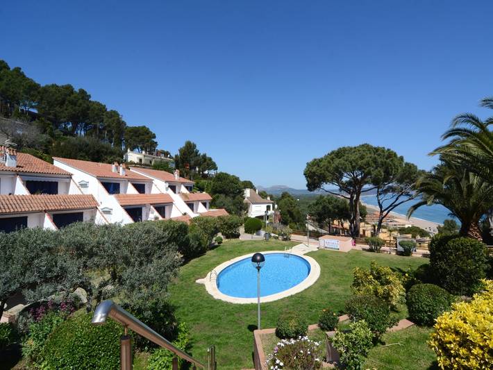 Ferienwohnung für 4 Personen, mit Terrasse und Pool, kinderfreundlich in Begur