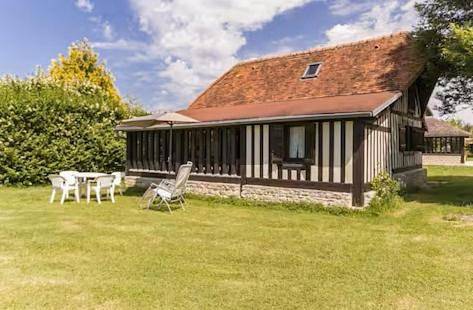 Location de vacances pour 3 personnes, avec vue et jardin à Périers-en-Auge - 3