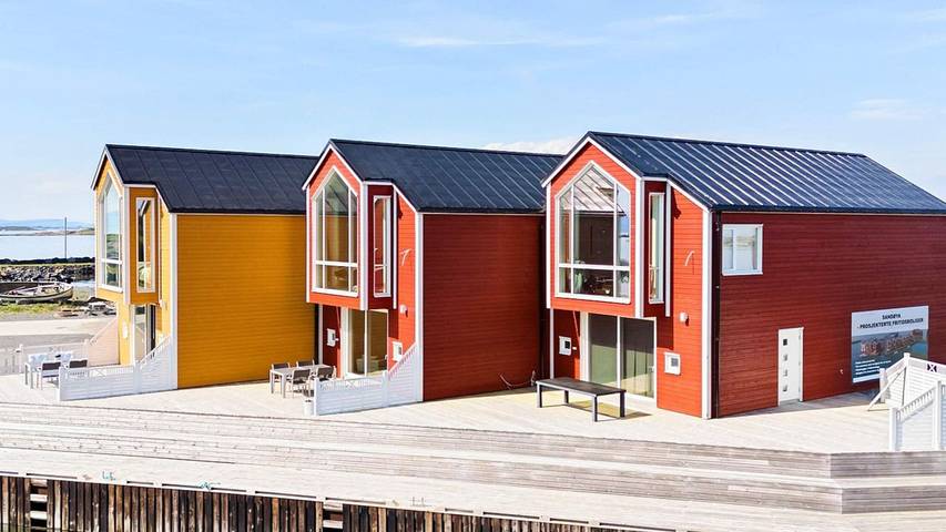 Ferienhaus für 8 Personen, mit Terrasse und Ausblick in Sandøy