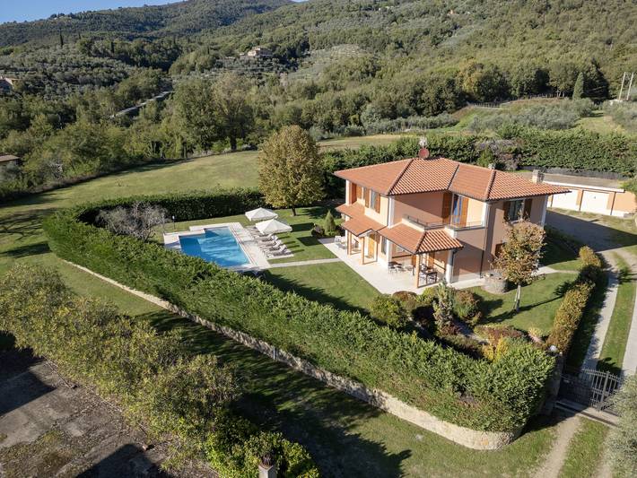 Villa for 8 people, with Balcony and Pool in Chianti