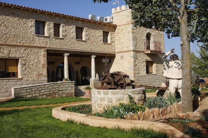 Casa rural para 27 personas, con terraza además de jardín y piscina en Ossa de Montiel - 4