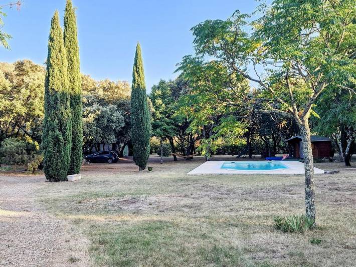 Location de vacances pour 12 personnes, avec jardin ainsi que piscine et vue à Saint-Mathieu-de-Tréviers - 2