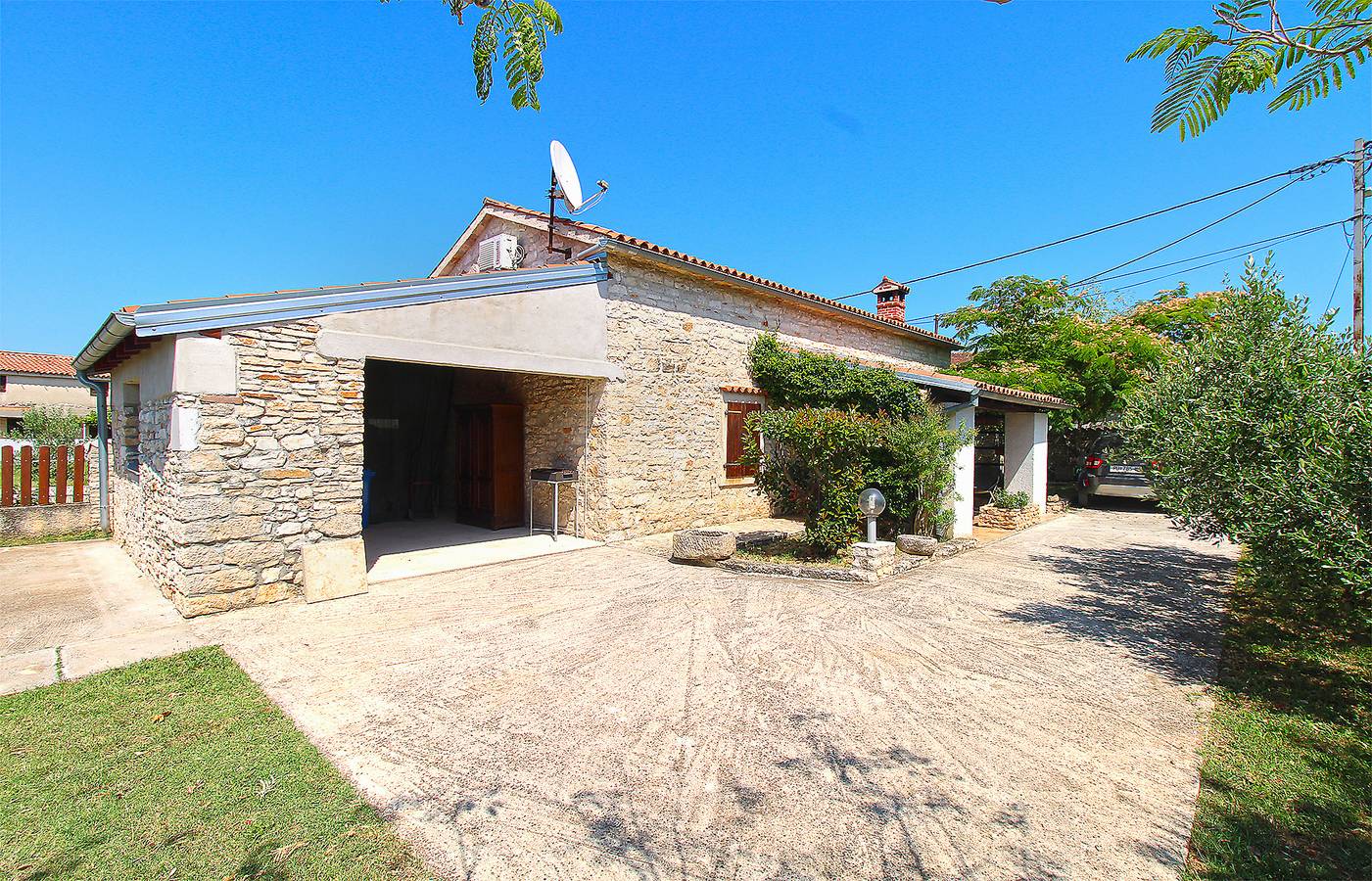 Ferienhaus für 6 Personen mit Terrasse in Sisan, Südküste Istrien