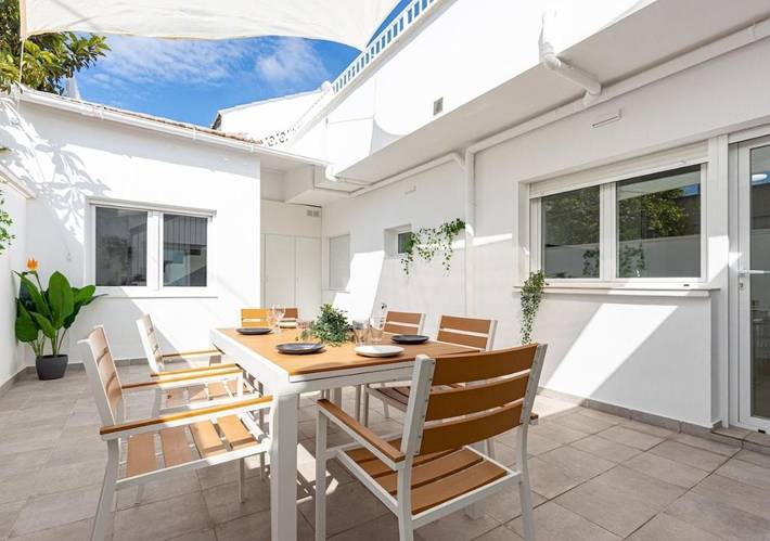 Holiday home for 8 people, with terrace - 1