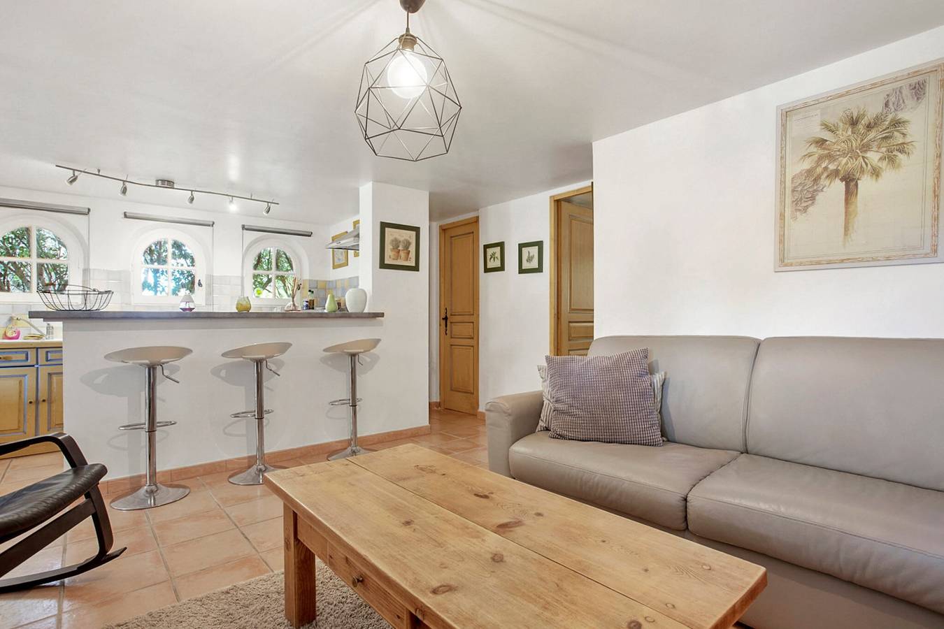 Maison de Vacances 'Aux Écuries du Mas Di Gau' avec Piscine Partagée, Wi-Fi et Climatisation in Le Val, Région de Brignoles
