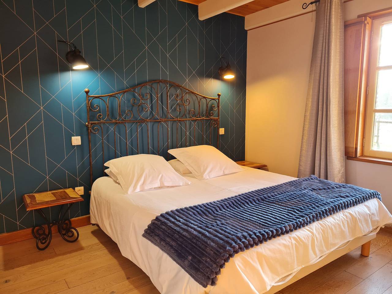 Charming Cottage with Sauna, Fireplace, and Countryside Views in Loiret in Vitry-aux-Loges, Orléans region