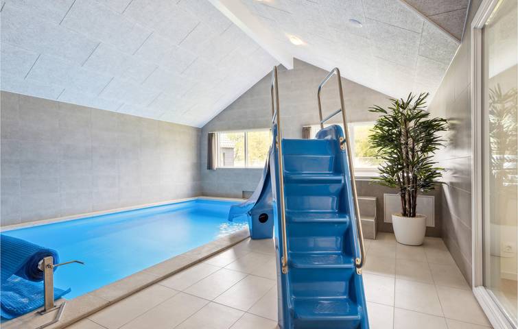 Ferienhaus für 16 Personen, mit Sauna und Garten sowie Seeblick, mit Haustier in Krakow am See - 3