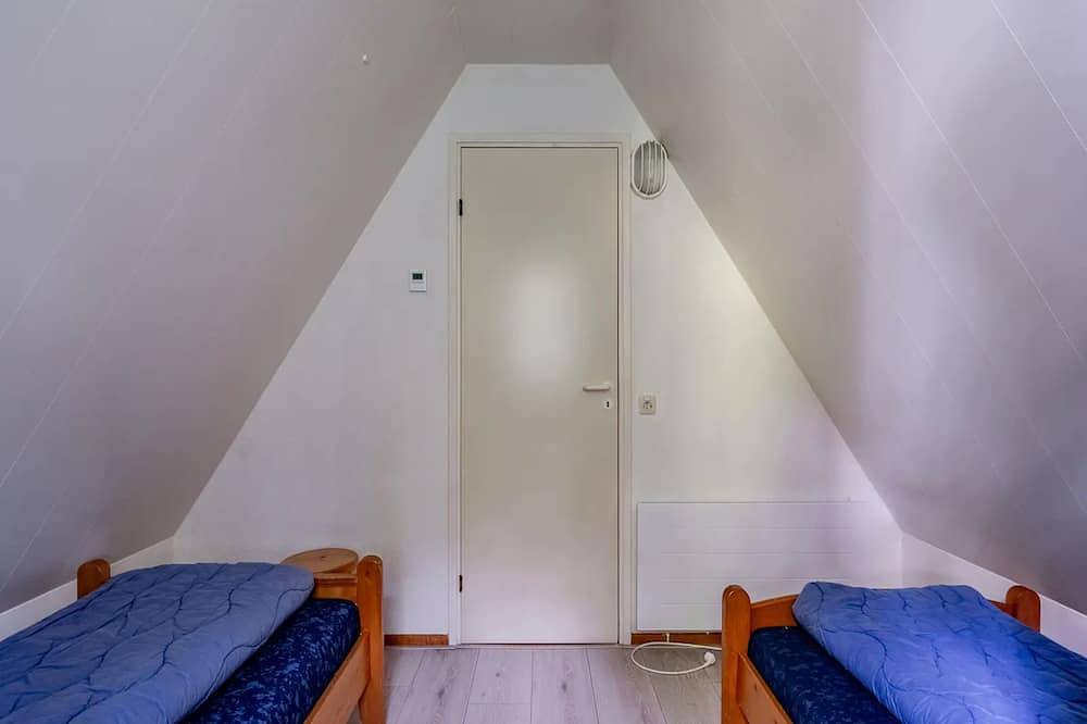 Fijn huis op park met binnen- en buitenzwembad in Gramsbergen, Hardenberg