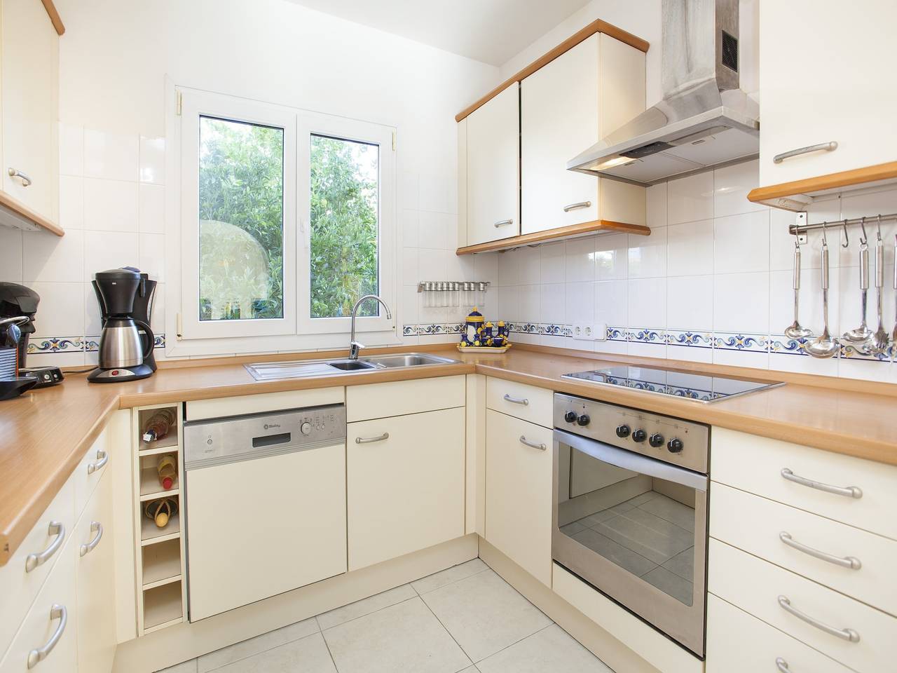 Casa Bel - Villa Con Piscina Privada. Wifi Gratis in Playa Son Serra de Marina, Santa Margalida