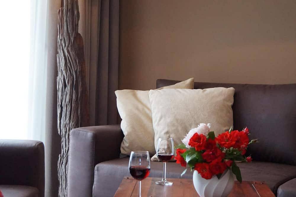 Premium-Appartements Central im Marinapark Scharmützelsee mit Sauna, Whirlpool, Kamin, 76 m², 4+2 Pers. in Storkower See, Wendisch Rietz