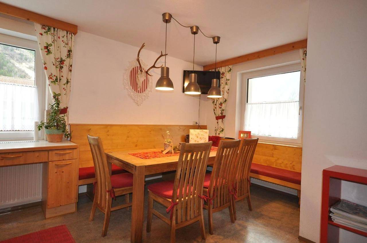 Geheel appartement, Four-Bedroom Apartment with Balcony in Kaunergrat, Kaunertal
