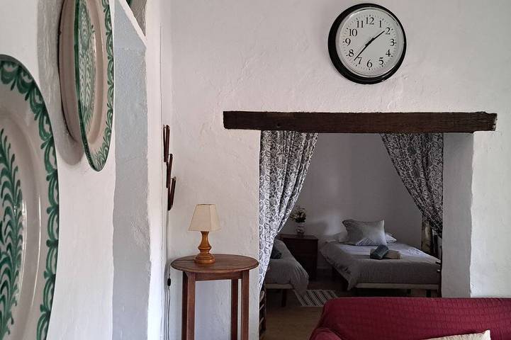 Cute shepherd's house from 1892, with swimming pool, 4p in Puerto Serrano, Pueblos Blancos