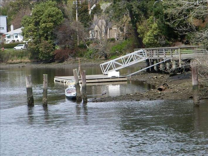 Bed and breakfast for 4 people, with garden on Vancouver Island