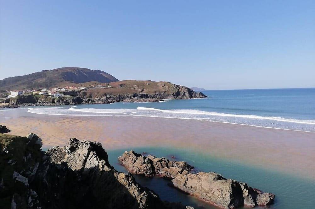 Apartamento entero, Acogedora casa próxima a la playa de Meirás. in Valdoviño, Costa de Galicia