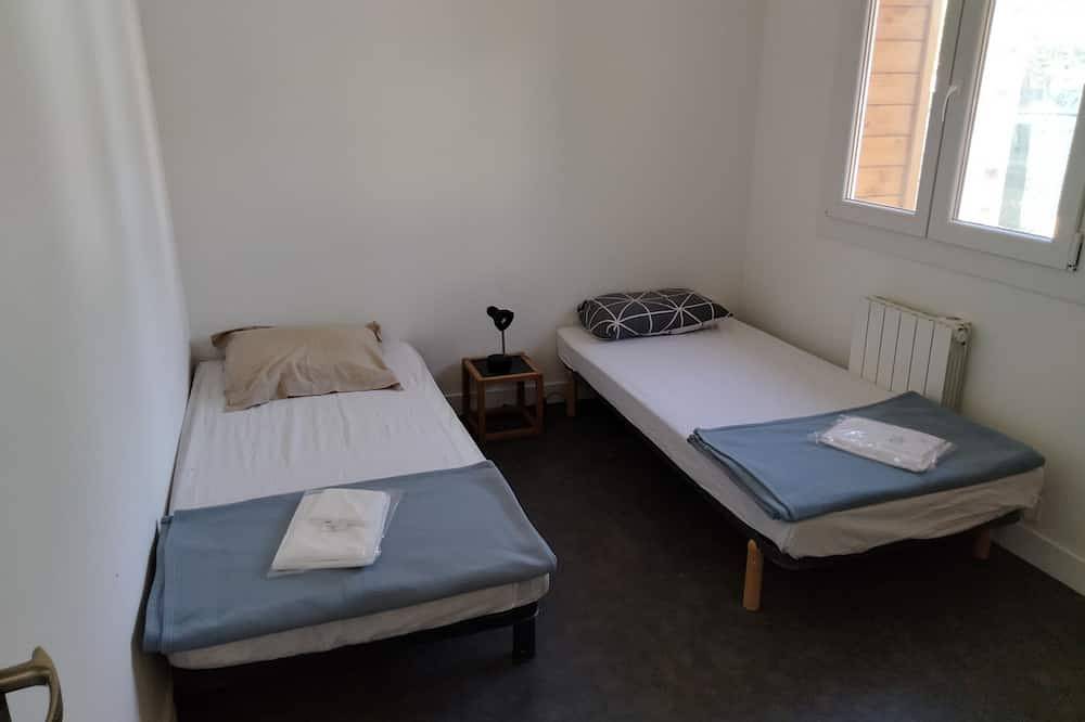 Hébergements le Camp d'Auneau - Auneaululu New in Aunay-sous-Auneau, Chartres region