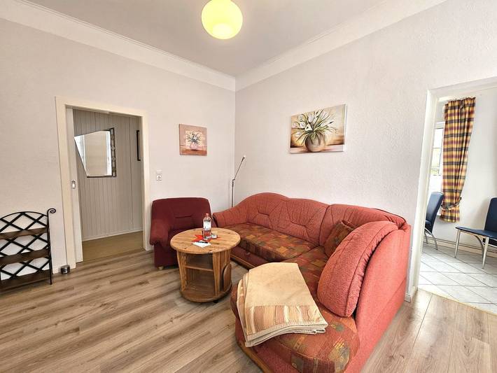 Ganze Wohnung, Ferienwohnung Marina Whg. 1 – 50 m² mit Terrasse, 300 m zum Strand in Wyk auf Föhr (Stadt), Wyk auf Föhr