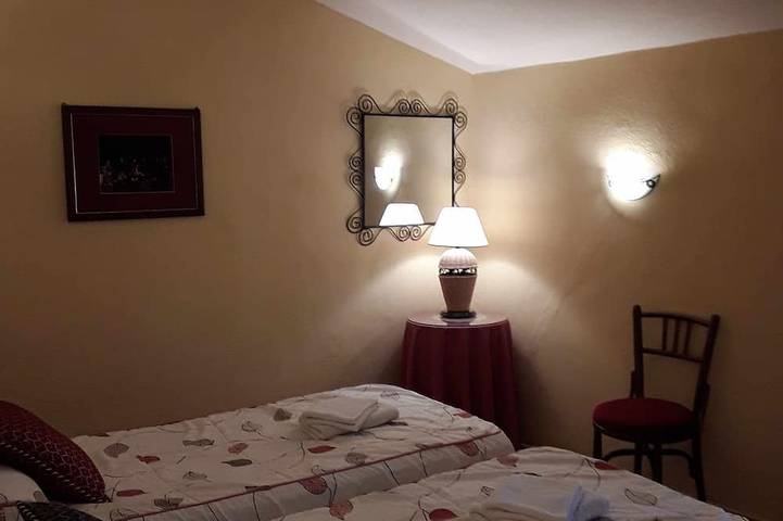 Casa de alquiler integro, patio privado. Ideal familias. Se aceptan mascotas in Ronda, Provincia de Málaga