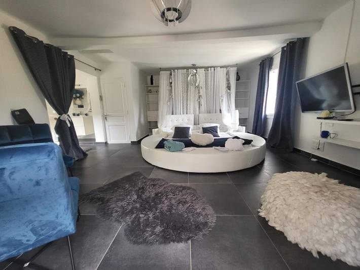 Chambre d’hôte pour 2 personnes, avec vue ainsi que piscine et jardin à Bonifacio - 4