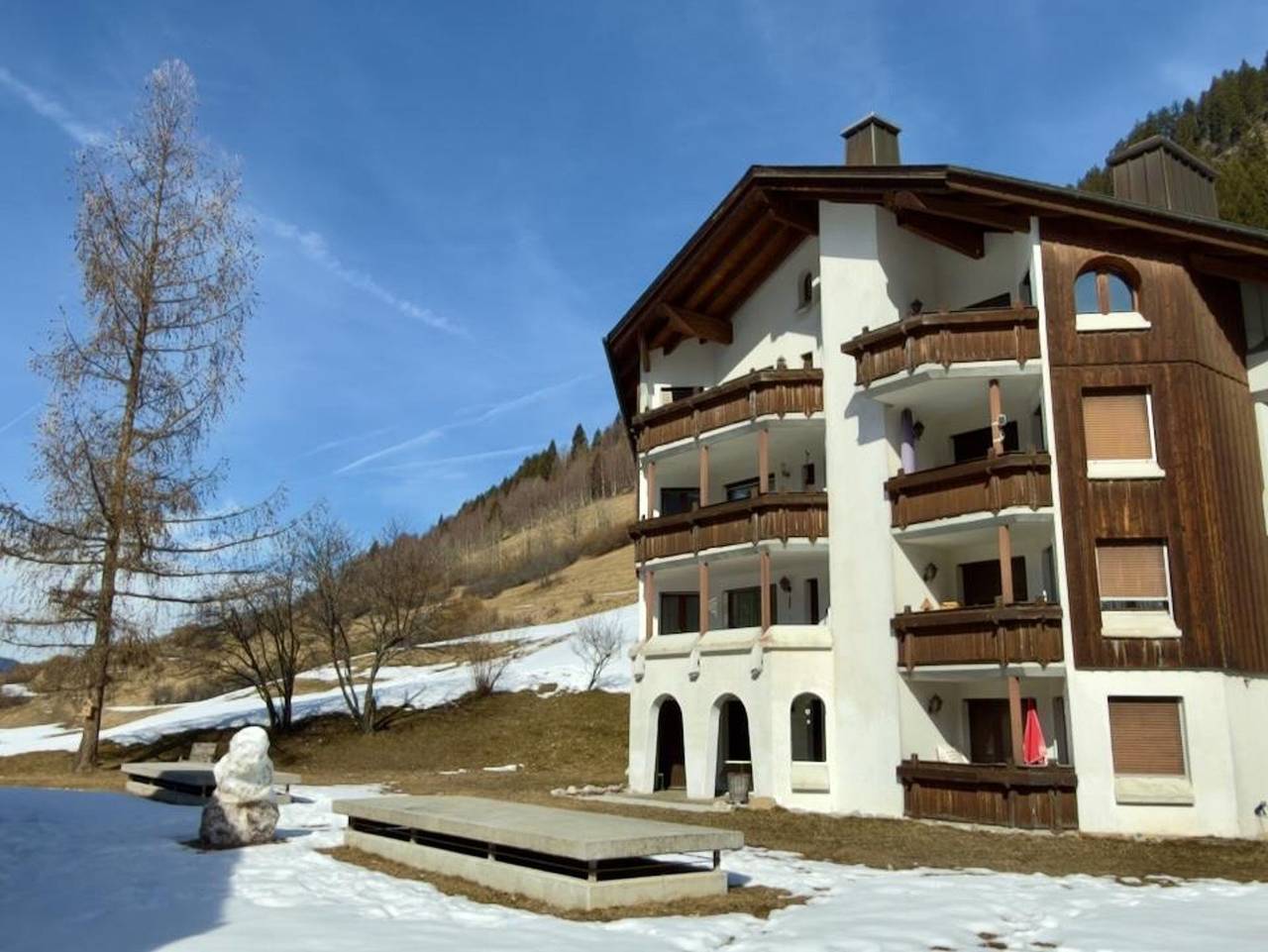 Ganze Ferienwohnung, Cadras 14 - 3.5 Zimmerwohnung - 6 Betten in Tinzen, Surses