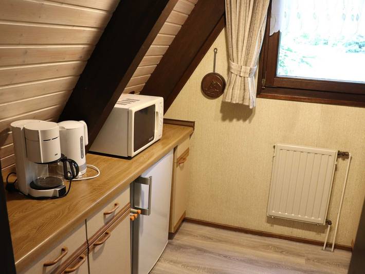 Bungalow für 6 Personen, mit Terrasse und Garten im Odenwald - 4