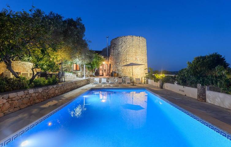Apartamento para 8 personas, con Terraza y Jardín en Sant Antoni de Portmany