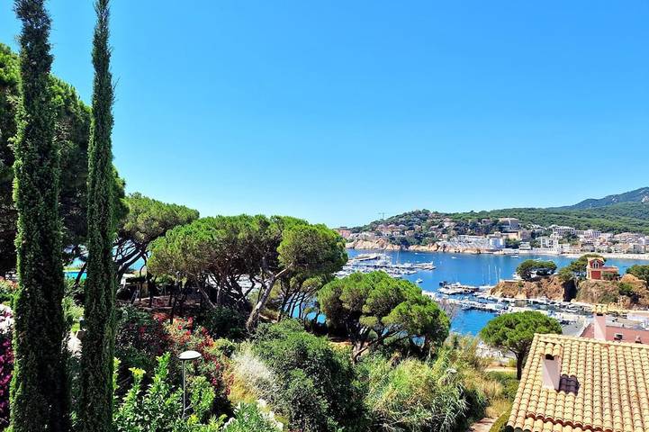 Villa pour 6 personnes, avec jardin ainsi que piscine et balcon à Sant Feliu de Guíxols