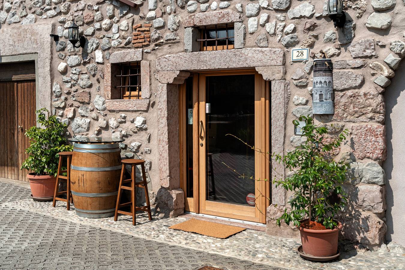 Appartamento intero, Appartamento 'Logge Dei Paroloti Agnese' con vista sulle montagne, terrazza in comune e Wi-Fi in Dorsino, Dolomiti di Brenta