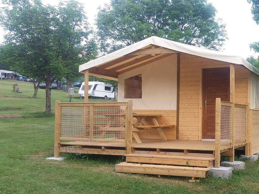 Camping Champ la Chèvre - Lodge 5 personnes - Tente Lodge Rando (sans sanitaires) in Lus-la-Croix-Haute, Parc naturel régional du Vercors