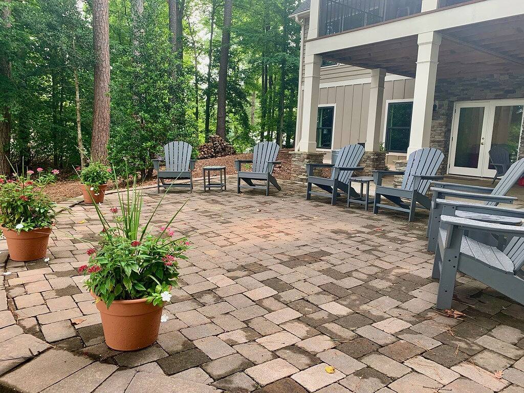 See Haus Und Pontoon Boot In Schöner Poe Creek Cove Am Gaston See in Lake Gaston