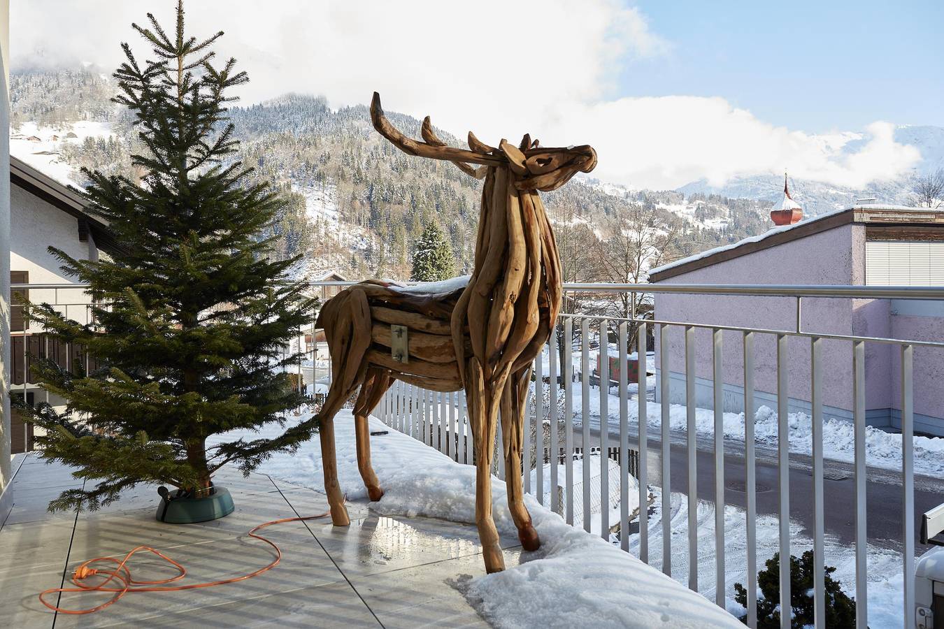 Ganze Ferienwohnung, Wunderhirsch in Rätikon Gebirgsgruppe, Vandans