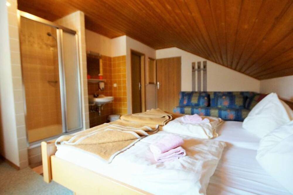 Sparerzimmer Normal - Zur Landeroith Gmbh in Weyregg am Attersee, Bezirk Vöcklabruck