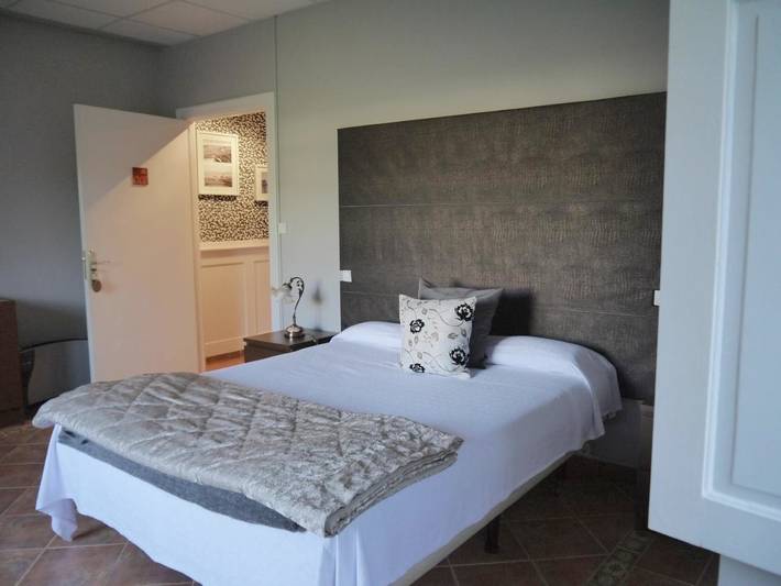 Hotel para 3 personas, con terraza y jardín, Se admiten mascotas en Las Encartaciones