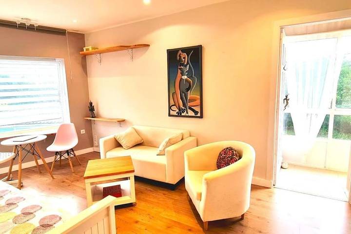 Casa rural para 6 personas, con Balcón y Terraza además de Jardín y Vistas en Barreiros - 2