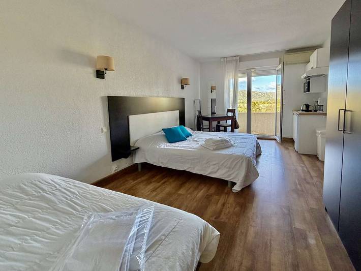 Apartamento entero, Estudio en Saint-Florent con balcón y aire acondicionado in Saint-Florent, Region de Calvi